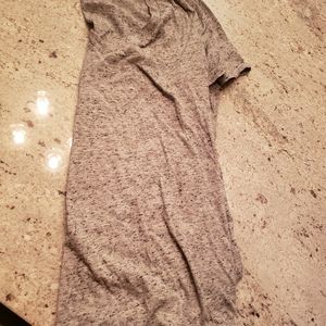 Grey tshirt